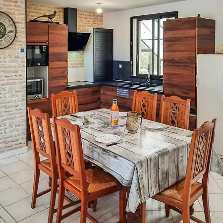 2 Bedroom Stunning In Semesterbostad *