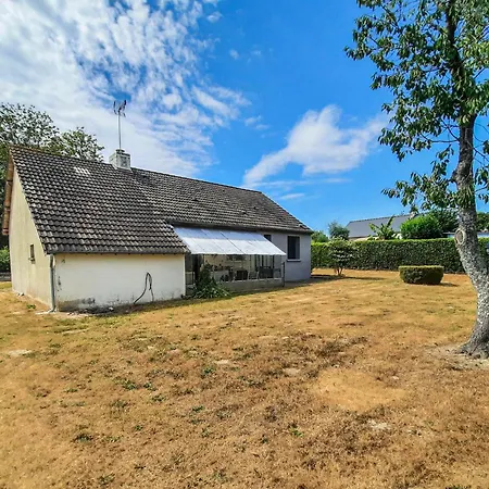 Hébergement de vacances 2 Bedroom Stunning In Bacilly