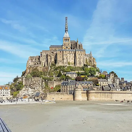 2 Bedroom Stunning In