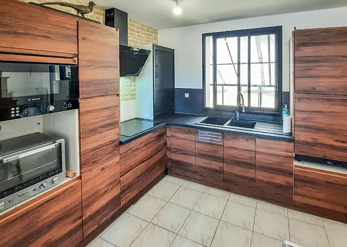 Hébergement de vacances 2 Bedroom Stunning In Bacilly